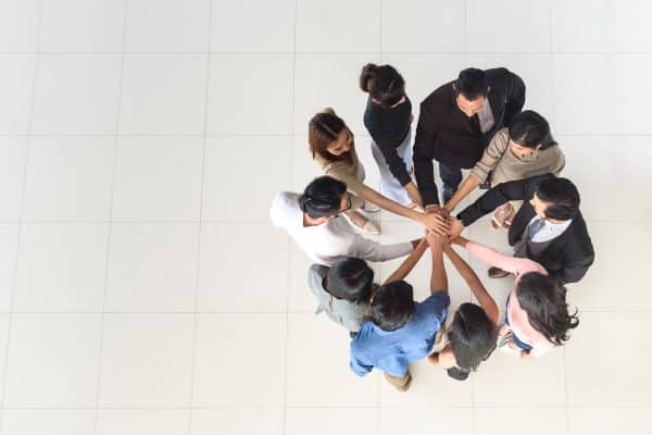 Maximiser la collaboration interculturelle : clés pour une équipe multiculturelle dynamique